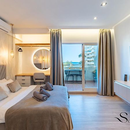 Seaview Beachfront Studio With Aqua Park & Balcony Бенальмадена Екстер'єр фото